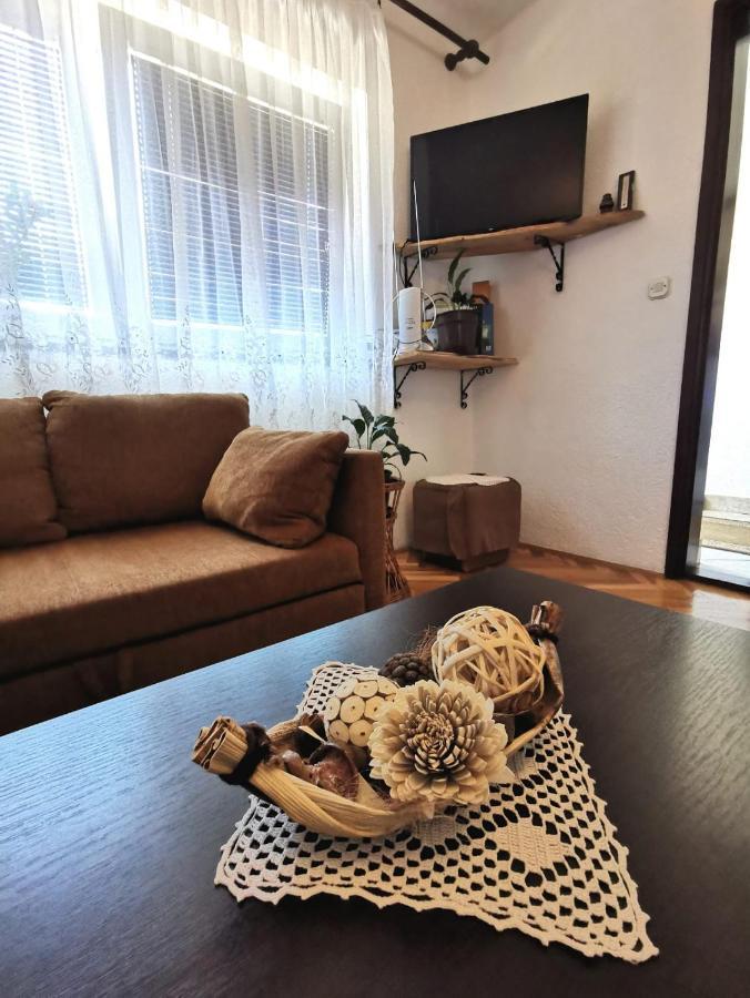 Apartman Pavelić Lovinac  Zewnętrze zdjęcie